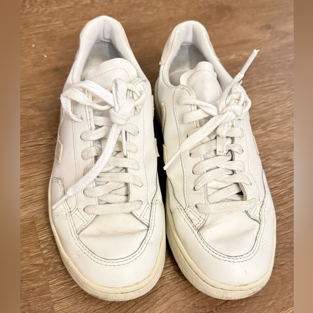 Veja V10 Prime Leather Womens Sneakers In White Bronze Size 6 - Picture 2 of 8